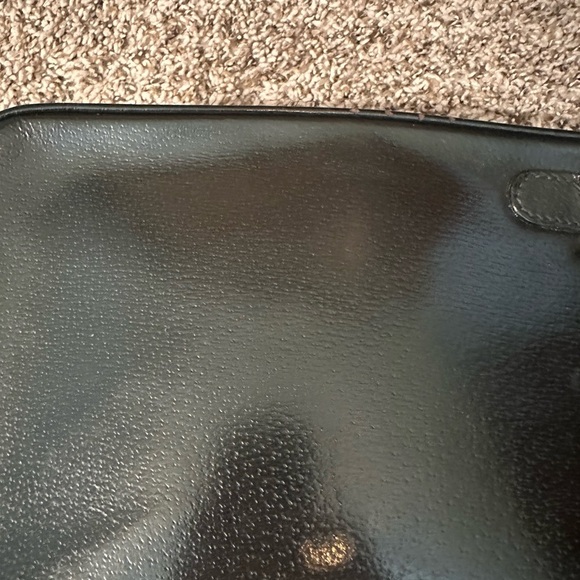 Gucci Black Clutch Vintage Or Men’s or Women’s Toiletry Bag - Red Inside - Picture 7 of 16